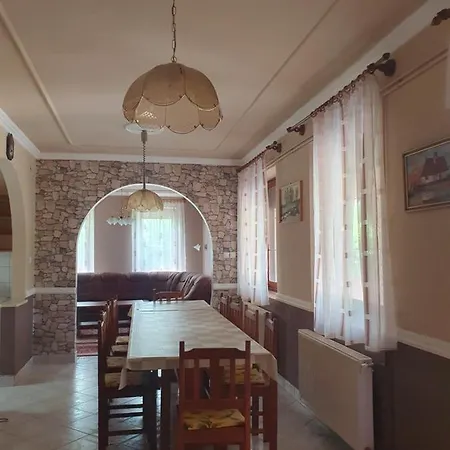 Somogyfajsz 아파트 *